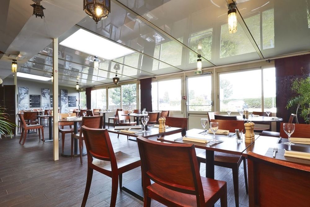 Kyriad Caen Sud Ifs Restaurante foto